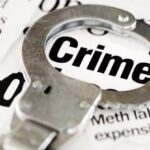 देहरादून: हत्या के प्रयास के मामले में 20 हजार का इनामी आरोपी गिरफ्तार, वारदात में इस्तेमाल डंडा भी बरामद