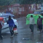 उत्तराखंड में मौसम का येलो अलर्ट: आज भी बारिश, तूफान और बिजली गिरने की चेतावनी