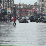 रुद्रपुर में बारिश से बाजार जलमग्न, दुकानों में घुसा पानी
