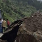 उत्तराखंड में बारिश का कहर! 100 सड़कें बंद, पहाड़ों में भारी बारिश का नया अलर्ट
