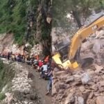 उत्तराखंड में बारिश का कहर: यमुनोत्री हाईवे पर फंसे कांवड़िए, चमोली में कई सड़कें बंद